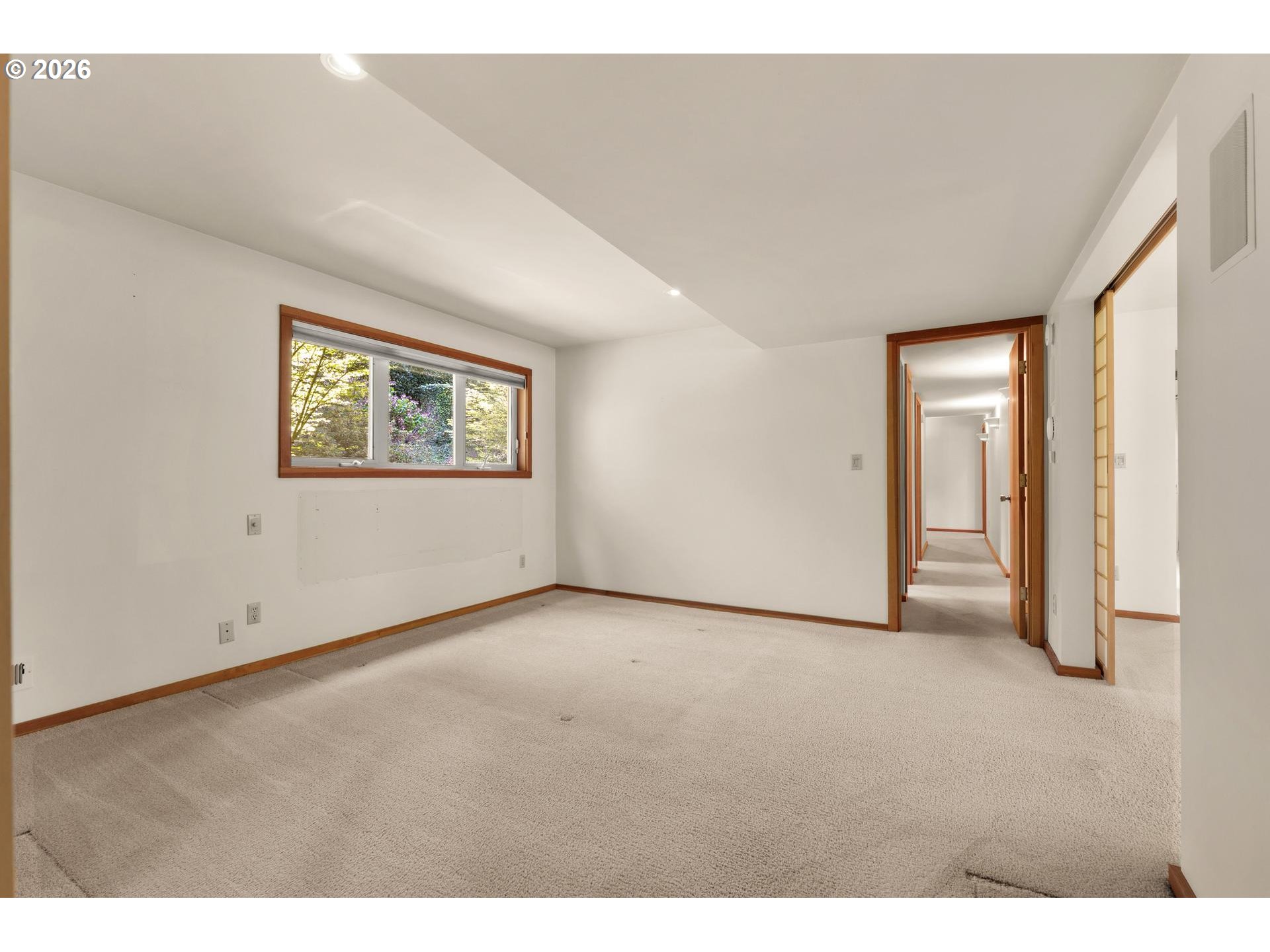 2591 Greentree Road Lake Oswego, OR 97034 - Photo 24 of 43 Gallery Image 24