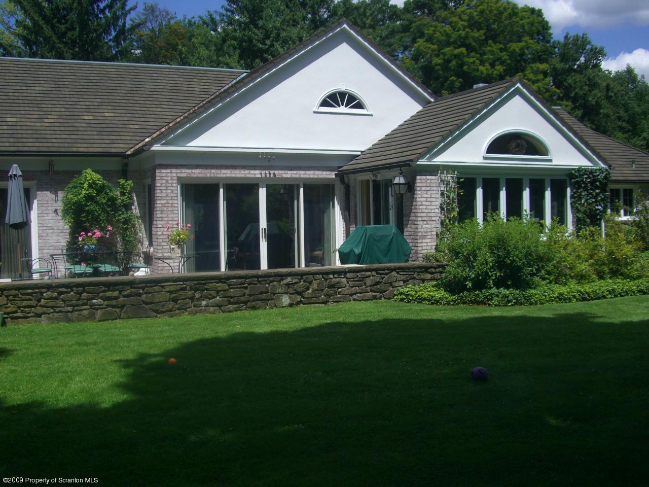 Abington Road Waverly, PA 18471 - Photo 6 of 8 Gallery Image 6