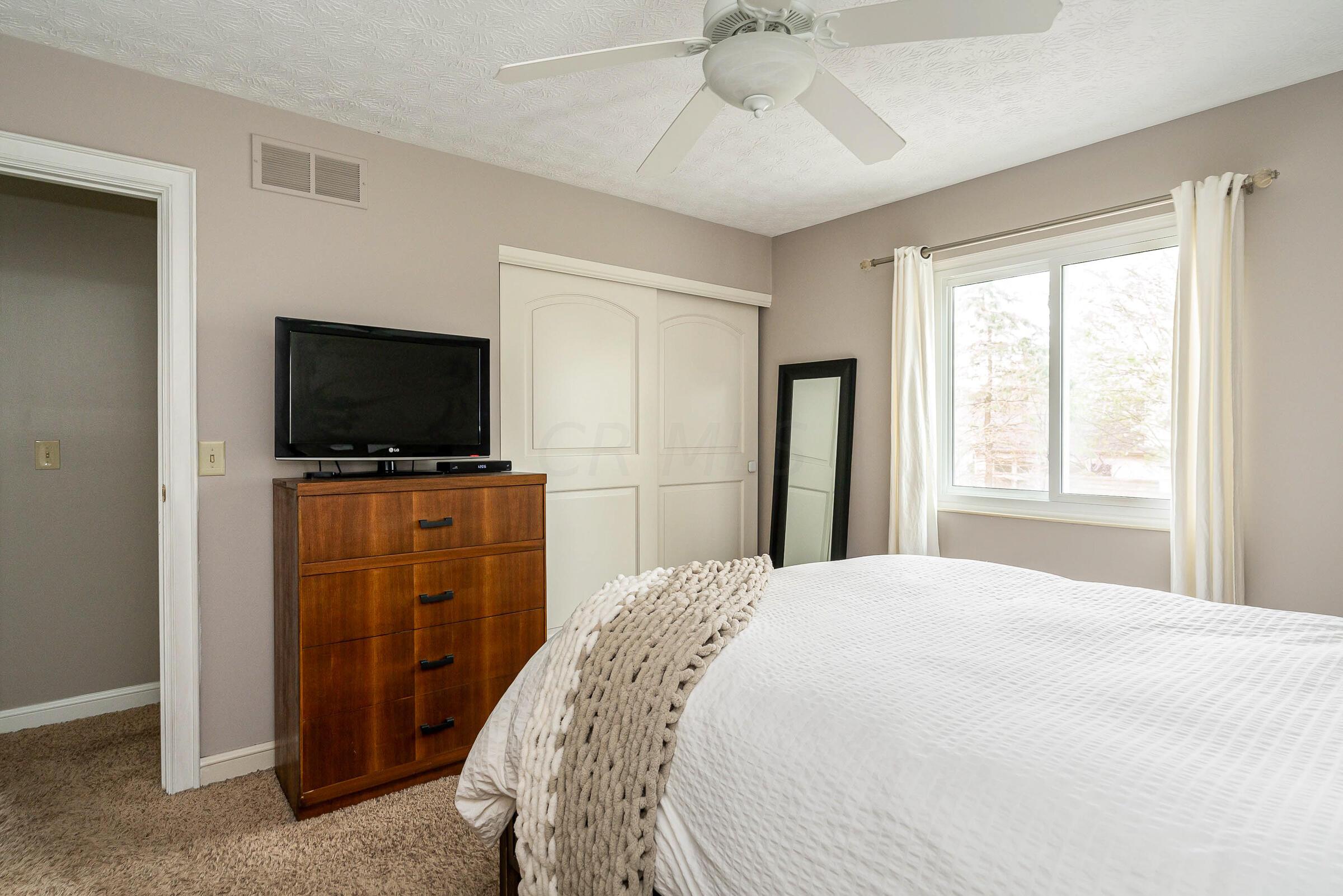 57 Ravine Road Powell, OH 43065 - Photo 21 of 33 Primary Bedroom