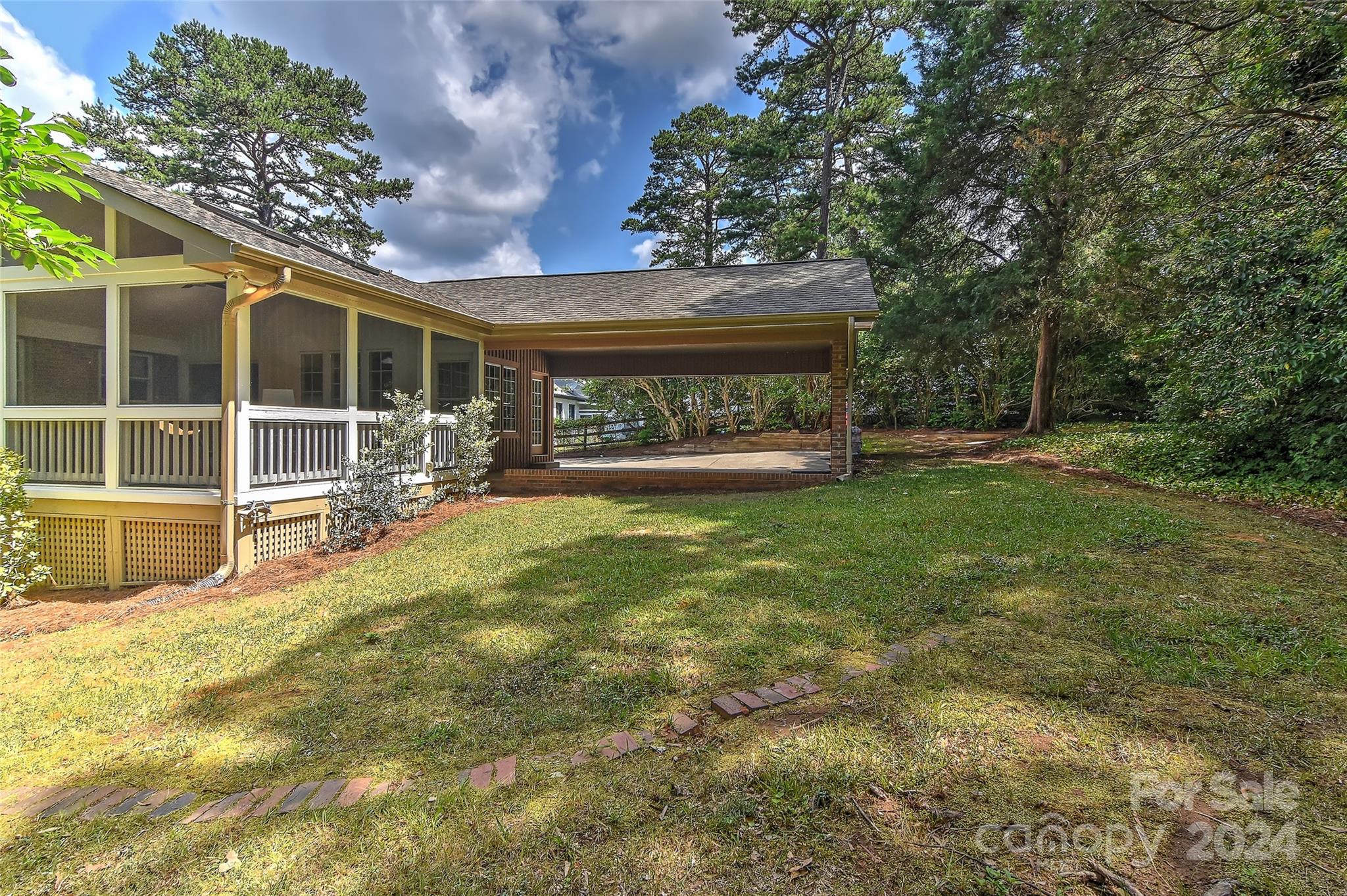 2400 Twilight Road Charlotte, NC 28210 - Photo 33 of 37 Gallery Image 33