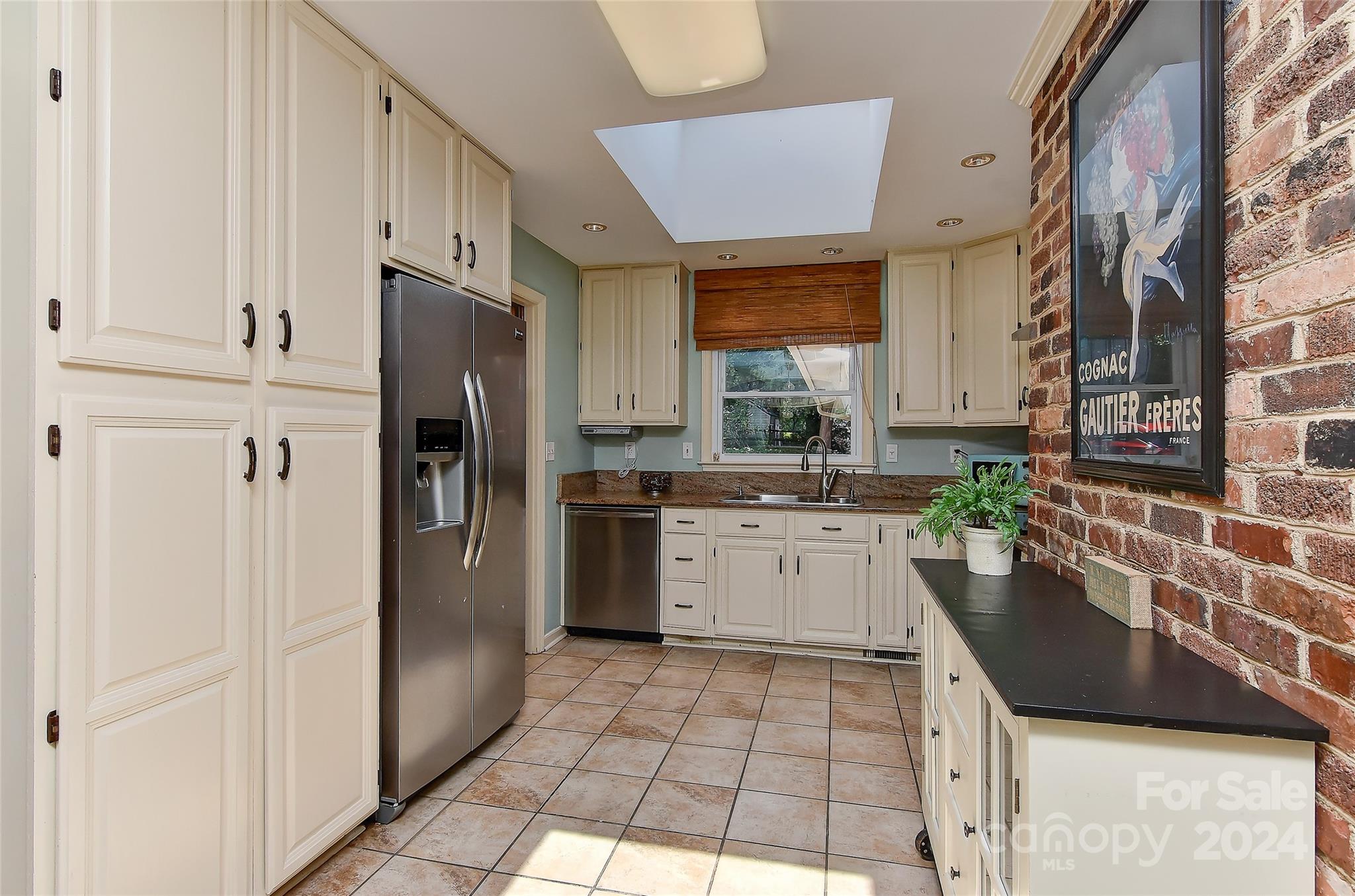 2400 Twilight Road Charlotte, NC 28210 - Photo 9 of 37 Gallery Image 9