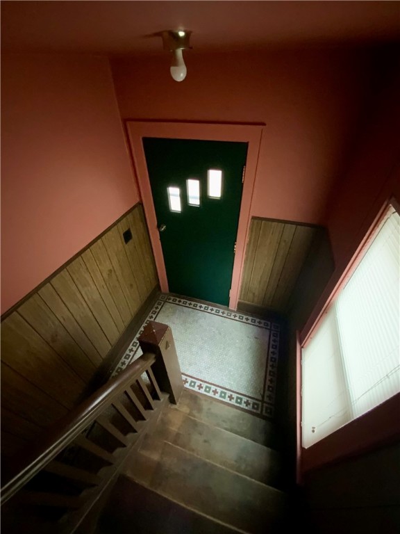 518 Augustine Street Rochester, NY 14613 - Photo 11 of 20 Separate private entry for upstairs unit