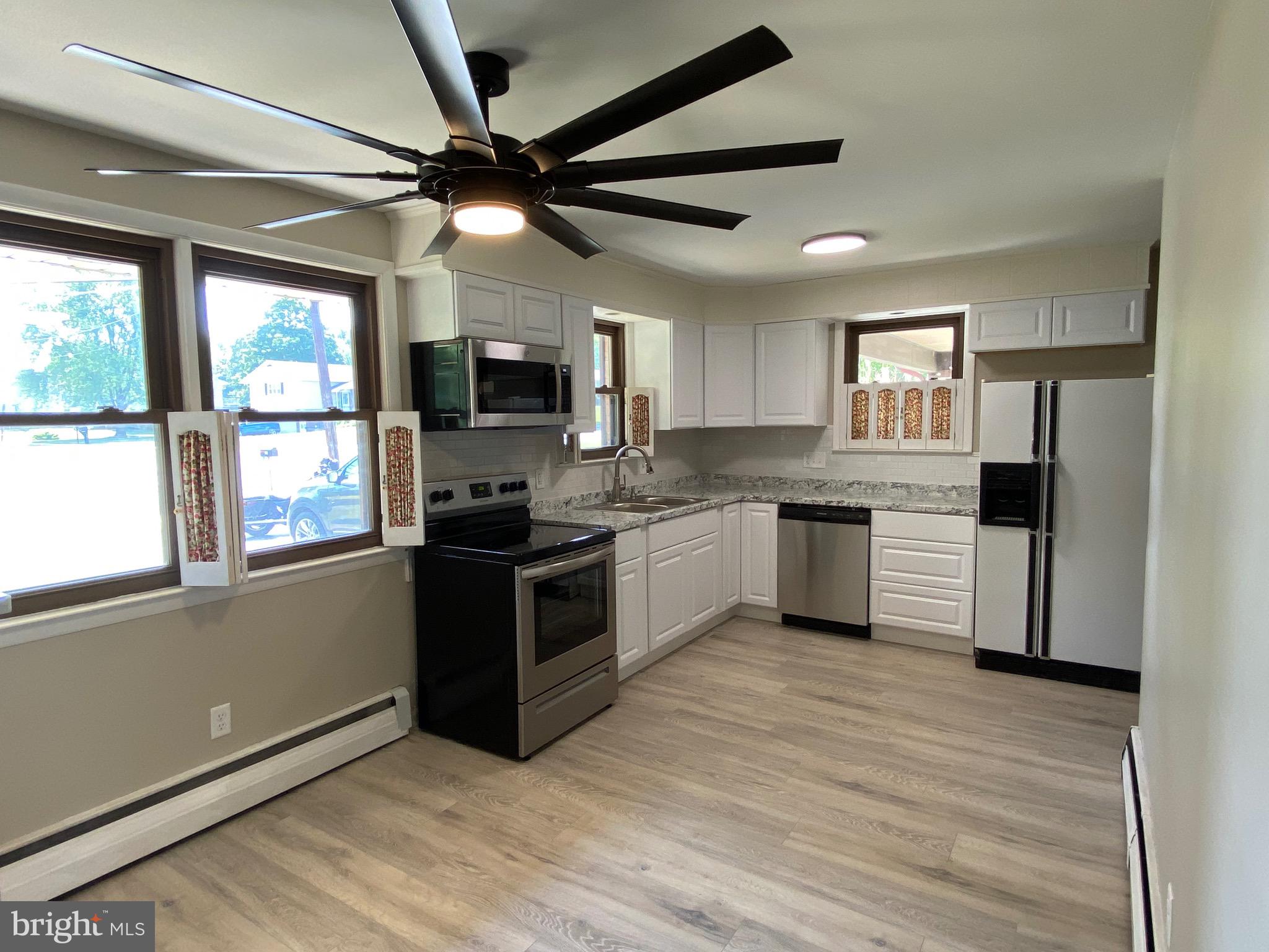 26 East Swartzville Road Denver, PA 17517 - Photo 2 of 23 Gallery Image 2