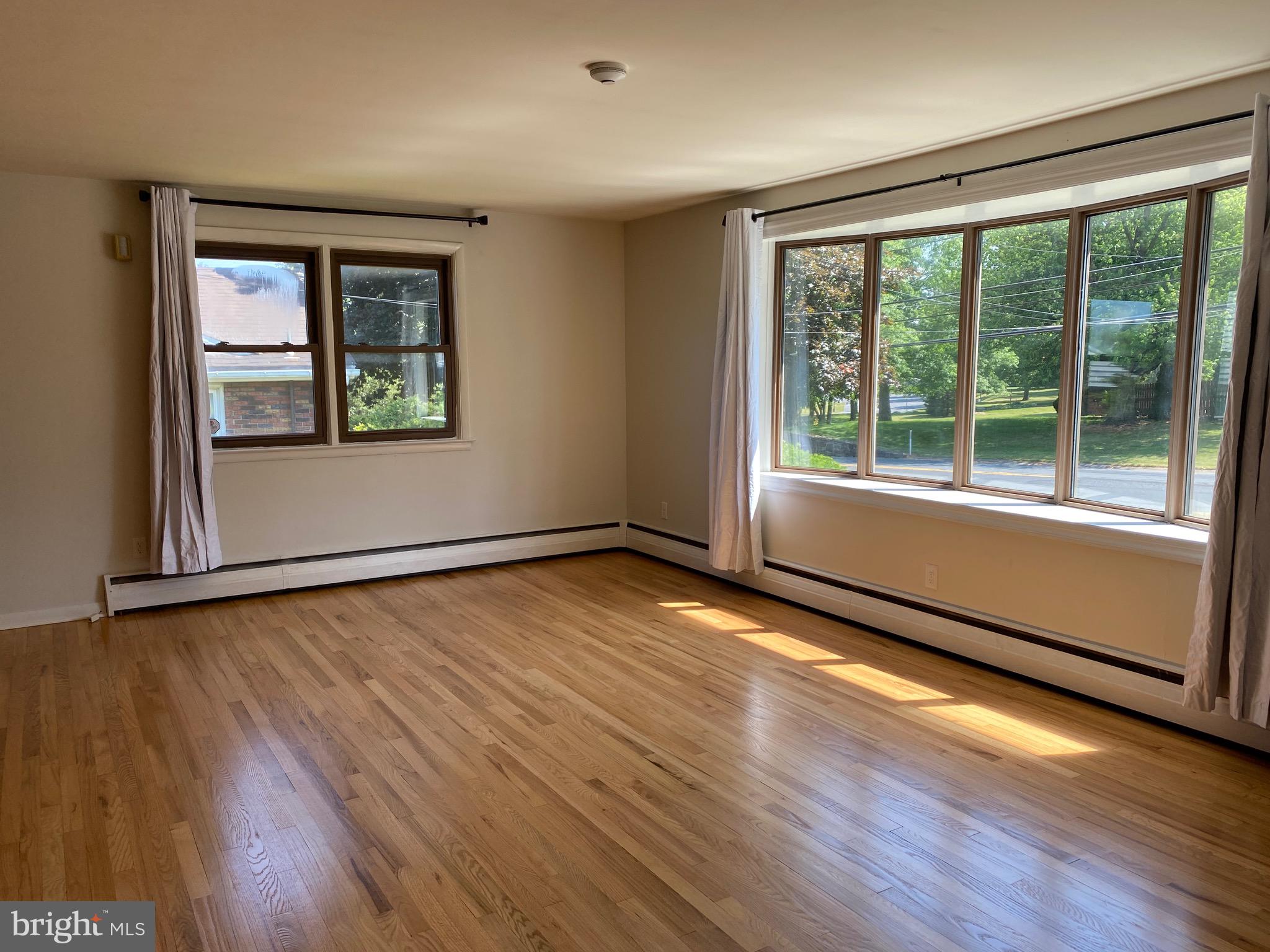 26 East Swartzville Road Denver, PA 17517 - Photo 5 of 23 Gallery Image 5