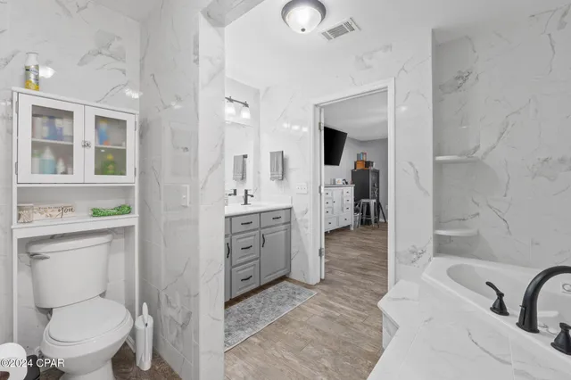 $679,900 | 1528 Hilltop Drive, Bonifay, FL 32425