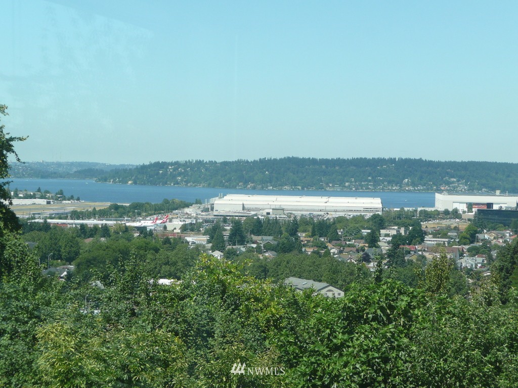 501 Renton Avenue South Renton, WA 98057 - Photo 1 of 1