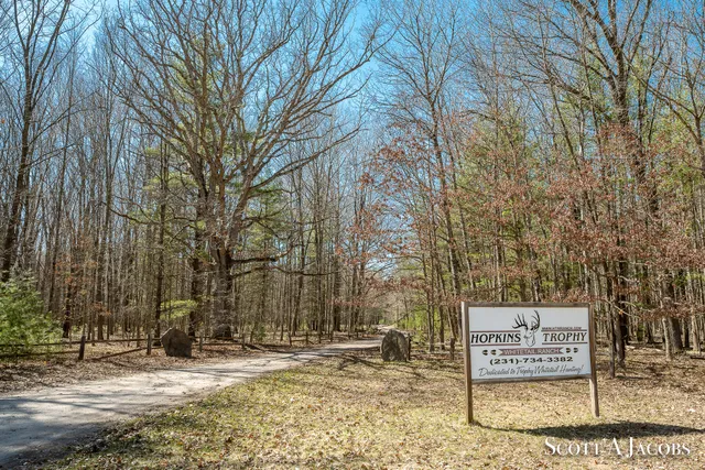 $3,200,000 | 1125 Chaput Drive, Sears, MI 49679