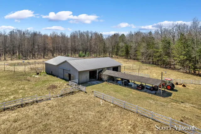 $3,200,000 | 1125 Chaput Drive, Sears, MI 49679