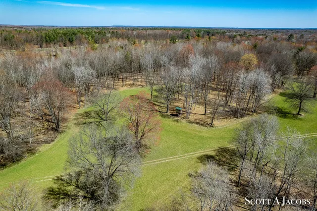 $3,200,000 | 1125 Chaput Drive, Sears, MI 49679