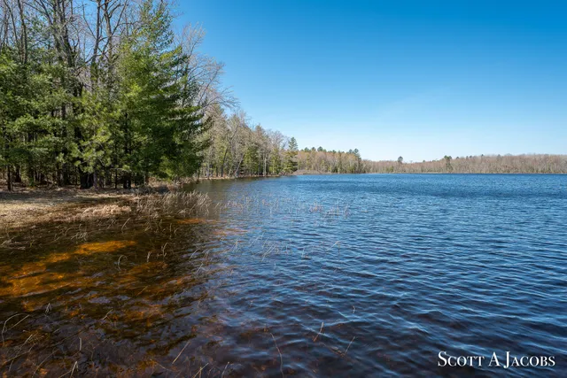 $3,200,000 | 1125 Chaput Drive, Sears, MI 49679