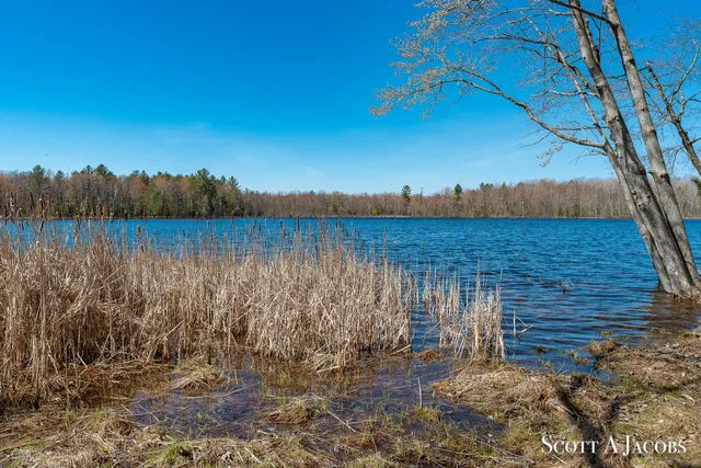 $3,200,000 | 1125 Chaput Drive, Sears, MI 49679