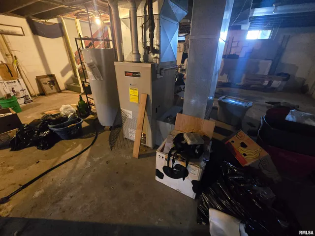 $135,000 | 13840 North Dove Lane, Bluford, IL 62814