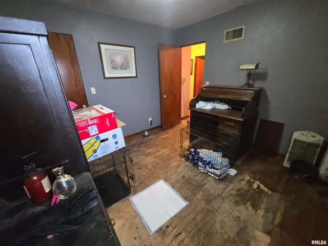 $135,000 | 13840 North Dove Lane, Bluford, IL 62814