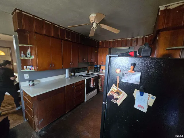 $135,000 | 13840 North Dove Lane, Bluford, IL 62814