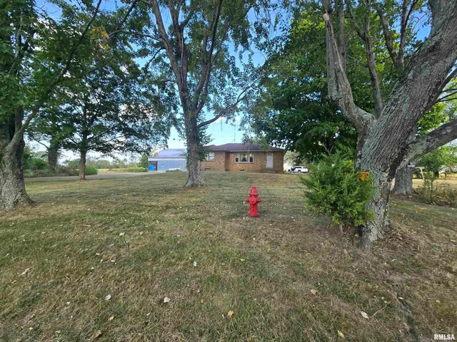 $135,000 | 13840 North Dove Lane, Bluford, IL 62814