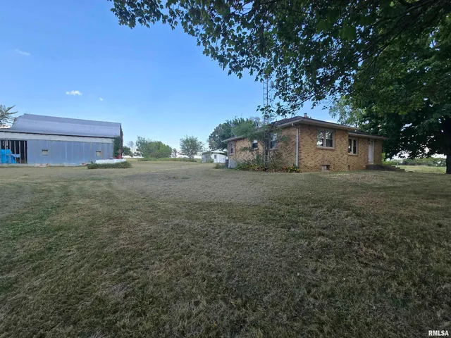 $135,000 | 13840 North Dove Lane, Bluford, IL 62814