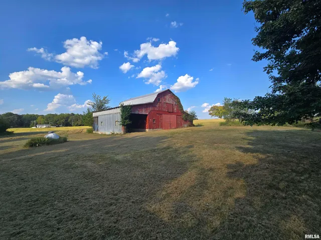 $135,000 | 13840 North Dove Lane, Bluford, IL 62814