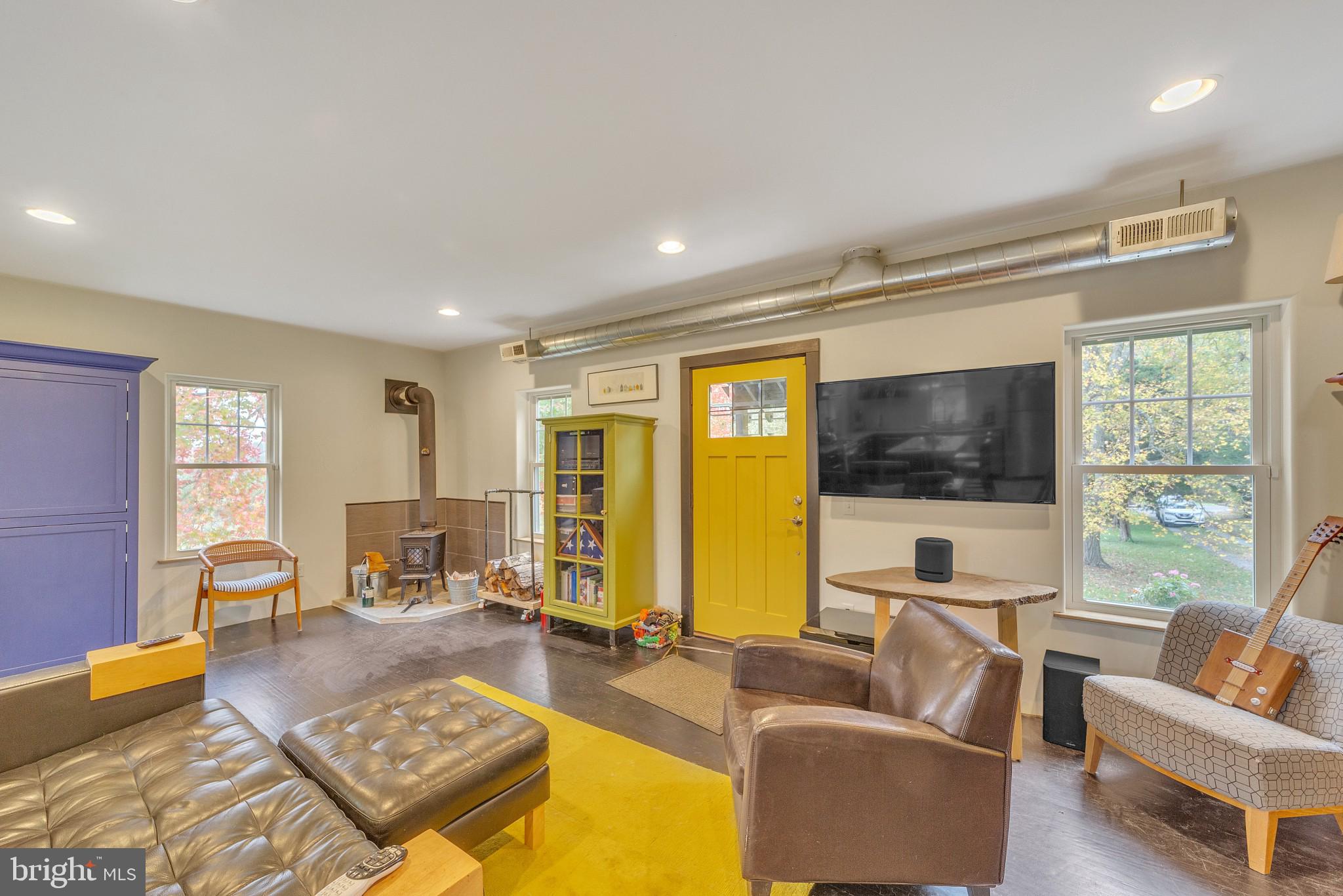438 Red Toad Road North East, MD 21901 - Photo 5 of 32 Living Room