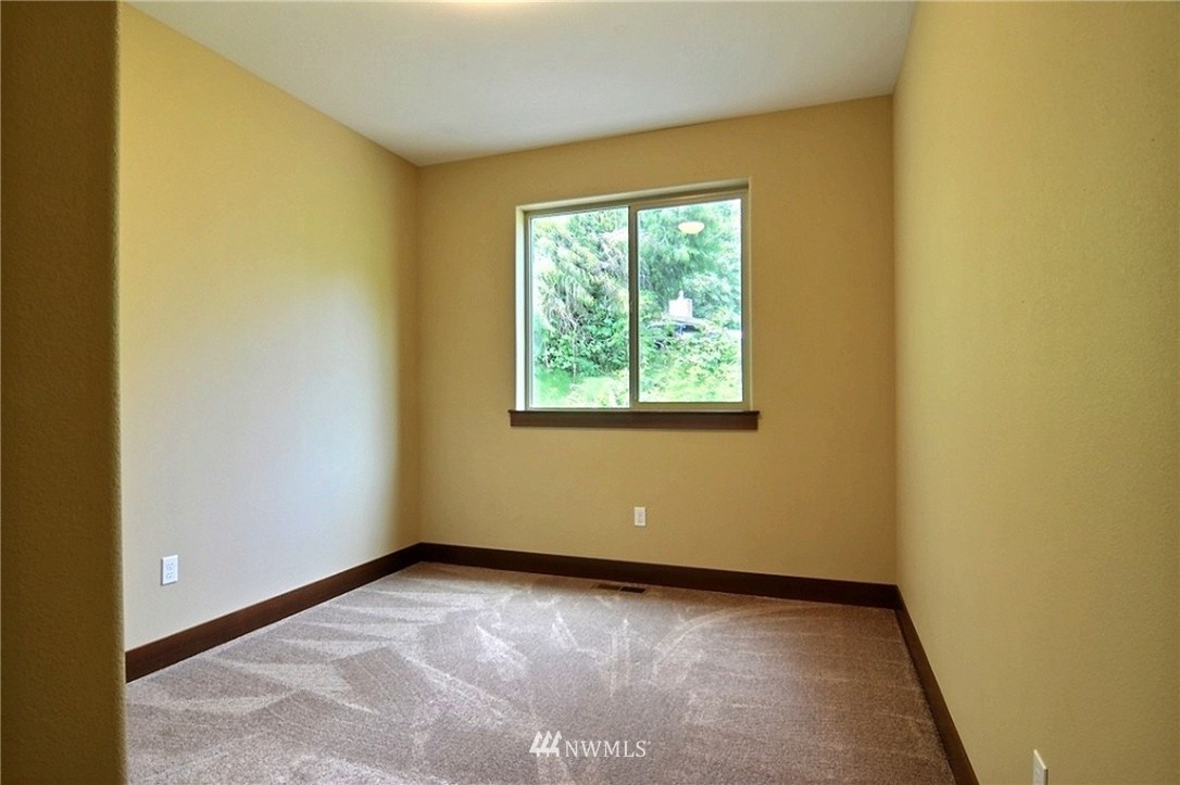 10620 Banner Road Southeast Olalla, WA 98359 - Photo 17 of 20 Gallery Image 17