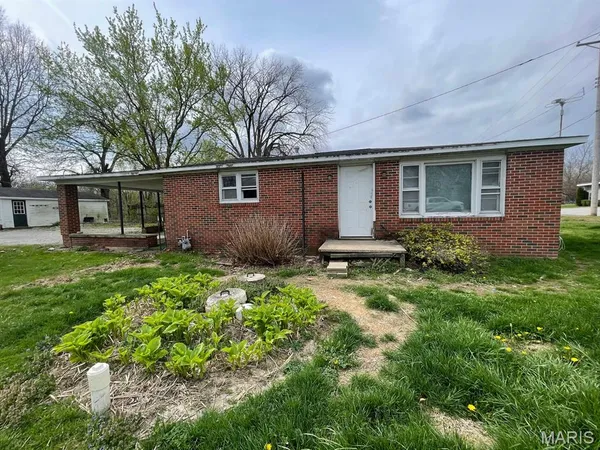 $260,000 | 4012 Highway 16, Litchfield, IL 62056