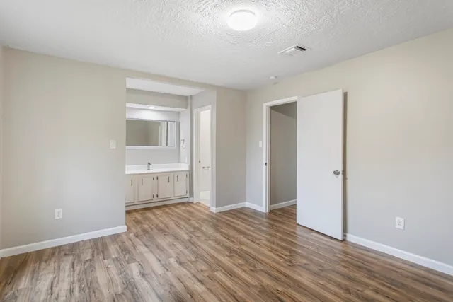 $1,899 | 6602 Indian Lake Drive, Houston, TX 77489