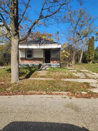 $8,500 | 345 East Austin Avenue, Flint, MI 48505
