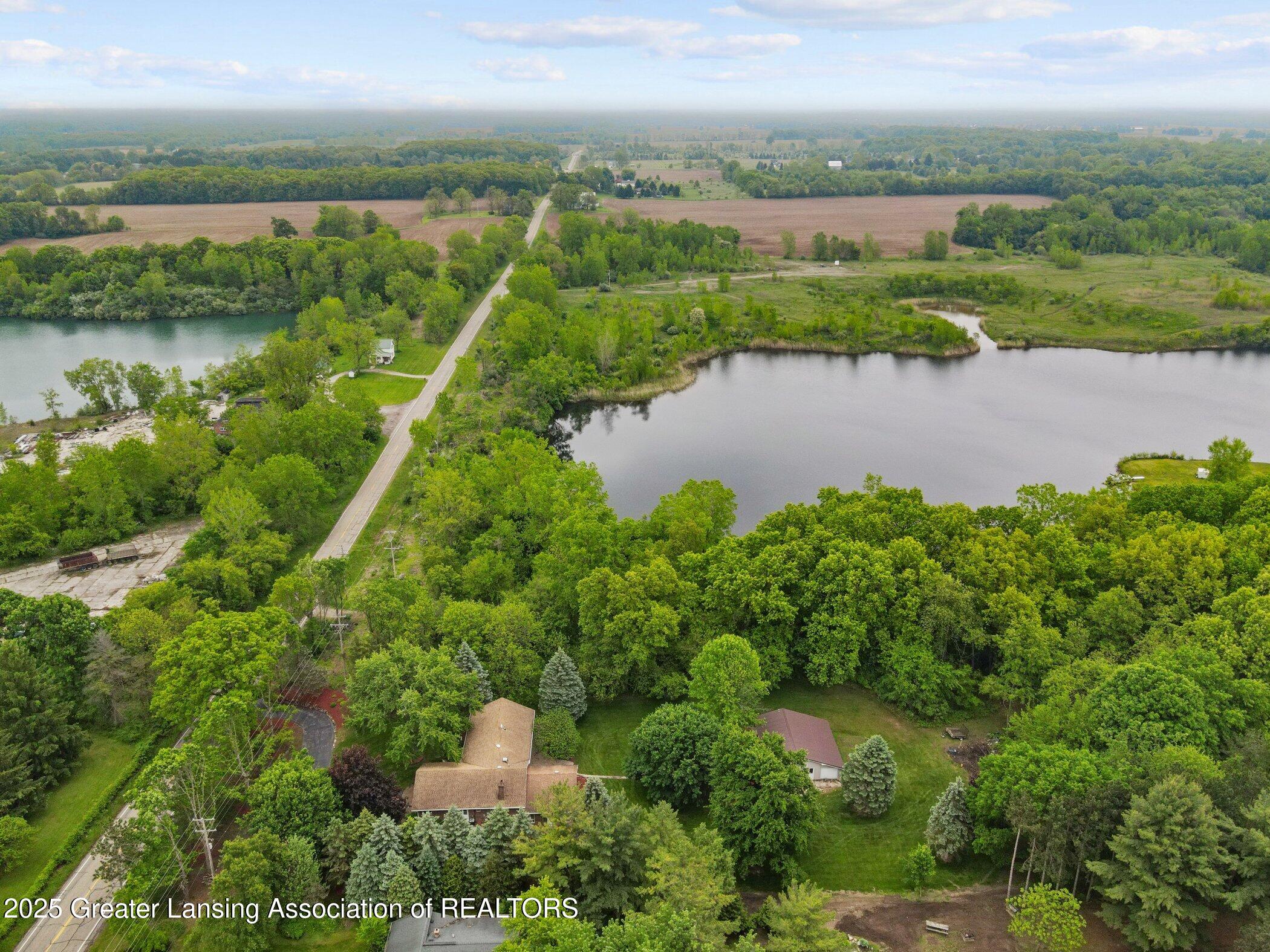 1346 East Howe Road Dewitt, MI 48820 - Photo 52 of 59 1346-E-Howe-Rd-DeWitt-MI-48820-WindowSti