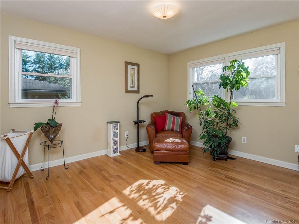 225 Balsam Road Hendersonville, NC 28792 - Photo 14 of 34 Gallery Image 14