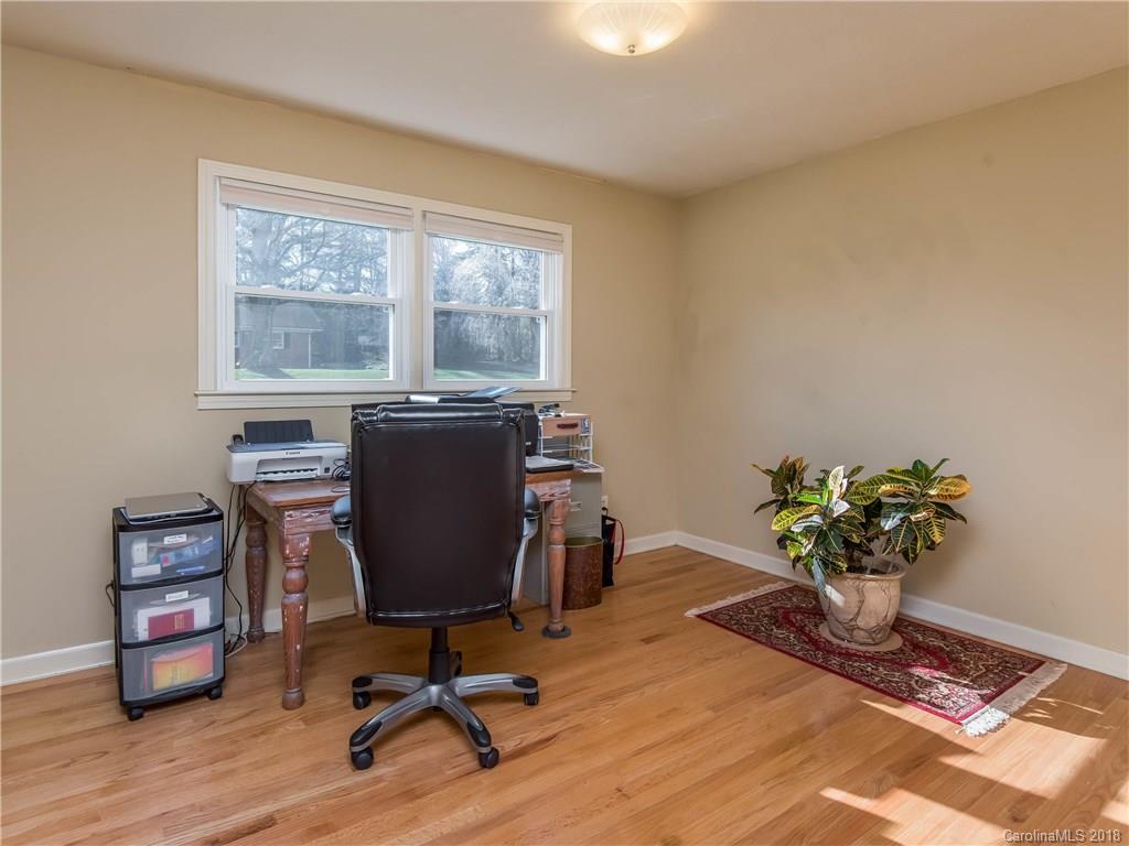 225 Balsam Road Hendersonville, NC 28792 - Photo 16 of 34 Gallery Image 16