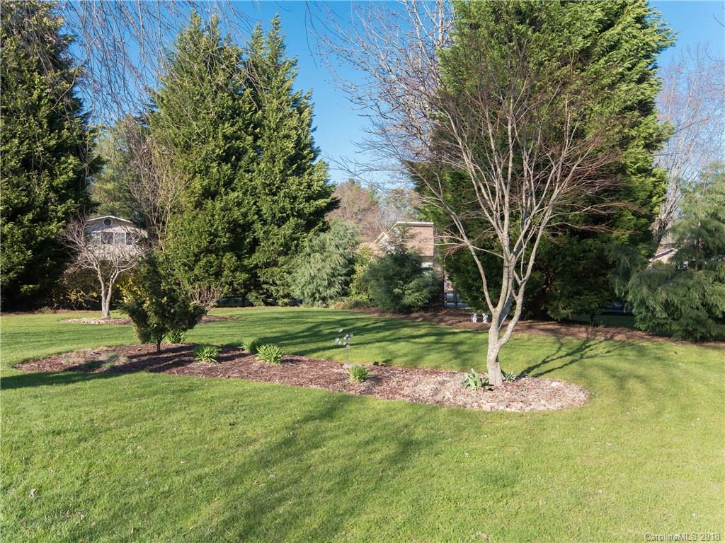 225 Balsam Road Hendersonville, NC 28792 - Photo 31 of 34 Gallery Image 31