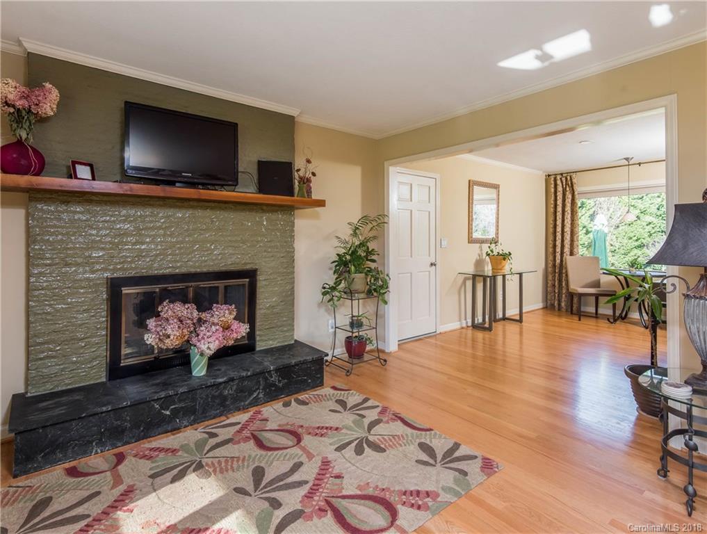 225 Balsam Road Hendersonville, NC 28792 - Photo 7 of 34 Gallery Image 7