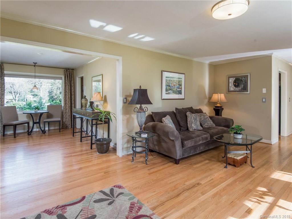 225 Balsam Road Hendersonville, NC 28792 - Photo 8 of 34 Gallery Image 8