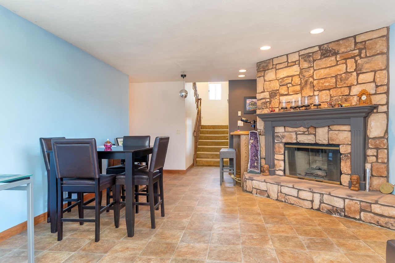 8782 Cordial Road El Cajon, CA 92021 - Photo 3 of 25 Gallery Image 3