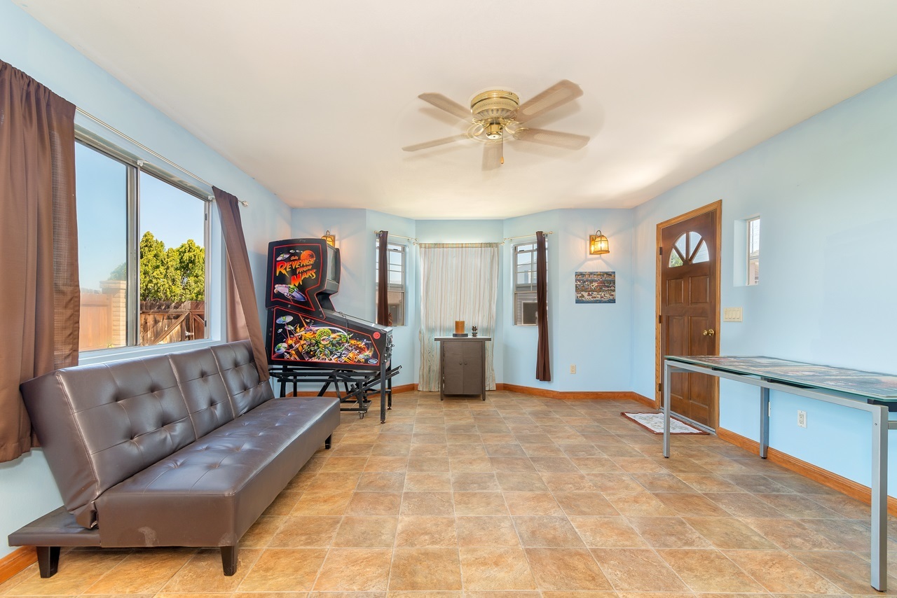 8782 Cordial Road El Cajon, CA 92021 - Photo 5 of 25 Gallery Image 5