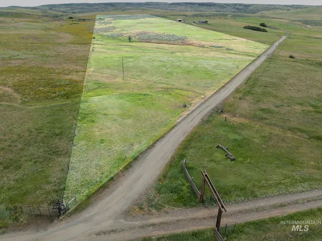 $220,000 | 1854 Jacks Road, Midvale, ID 83645