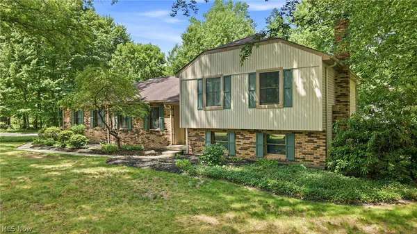$275,000 | 352 Rosewae Avenue, Cortland, OH 44410