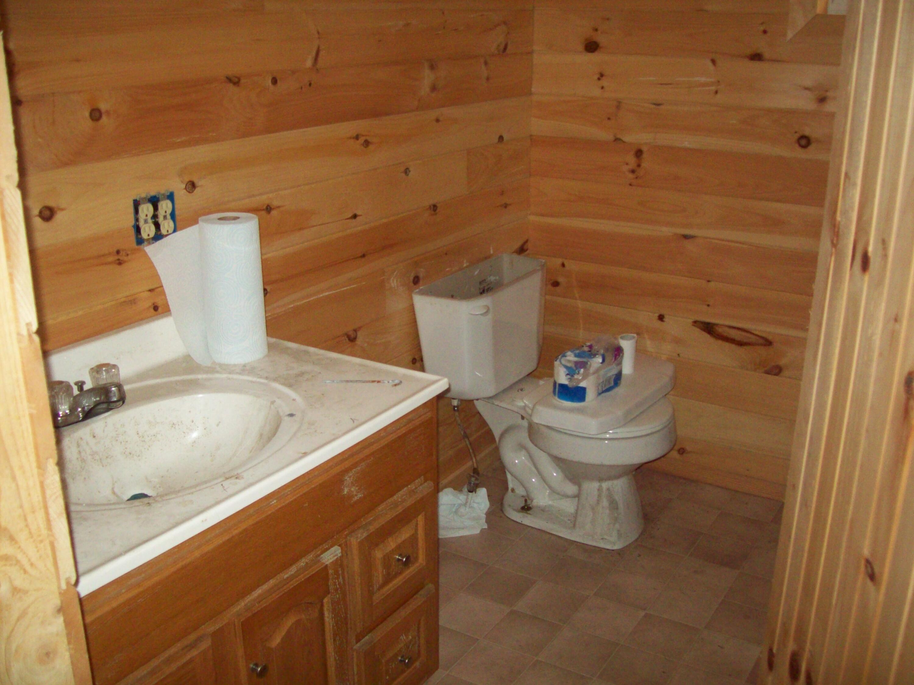 580 Town Line Road Springfield, ME 04487 - Photo 7 of 21 100_2534