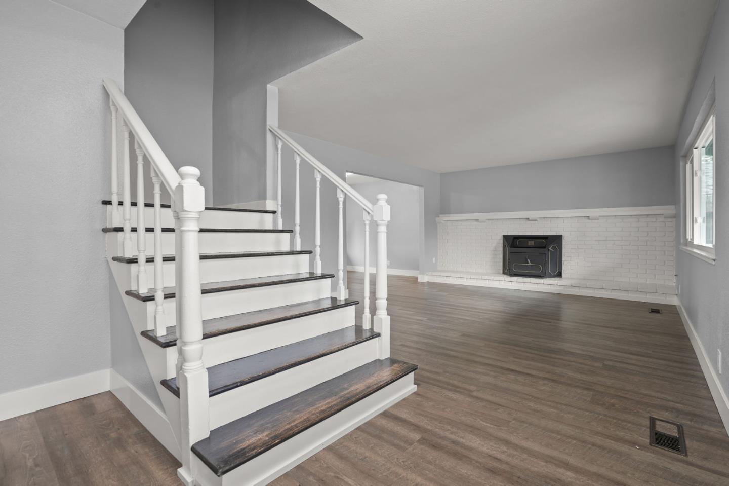 2510 Redwood Road Napa, CA 94558 - Photo 4 of 29 a view of entryway and hall with wooden floor