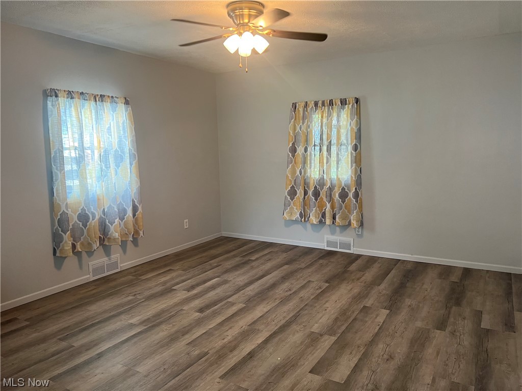 4773 Rutledge Street Southeast Midvale, OH 44653 - Photo 3 of 19 Gallery Image 3