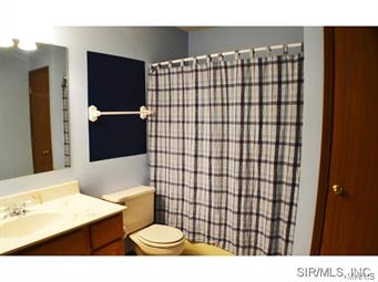 870 Misty Valley Road O'Fallon, IL 62269 - Photo 13 of 19 Gallery Image 13