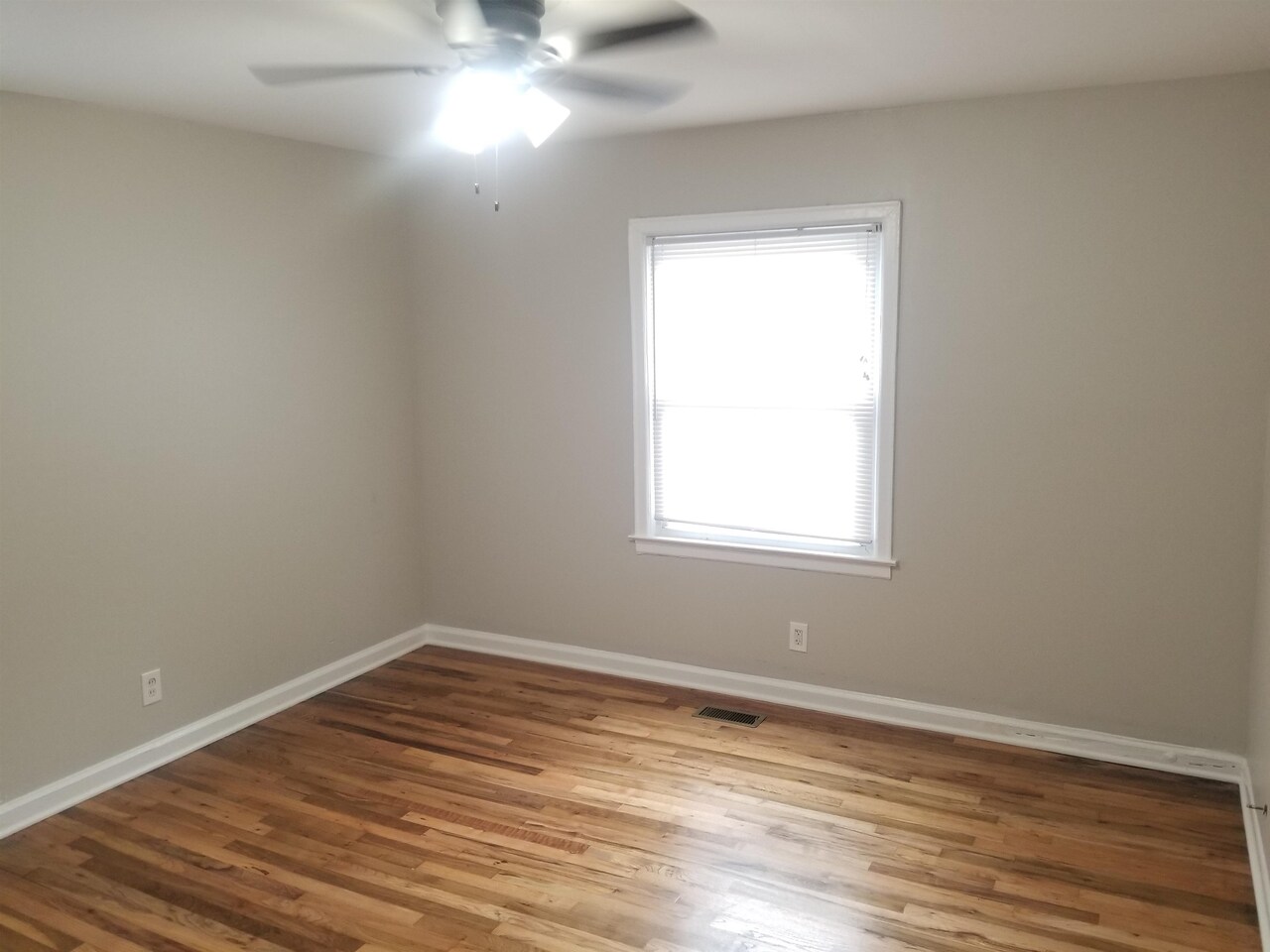 2467 Calvin Avenue East Point, GA 30344 - Photo 12 of 19