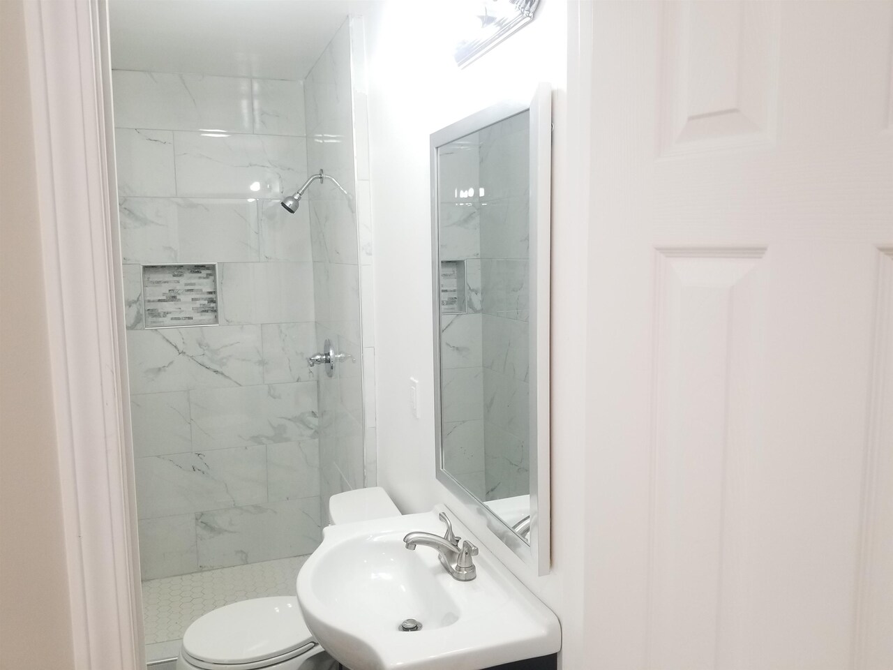 2467 Calvin Avenue East Point, GA 30344 - Photo 10 of 19