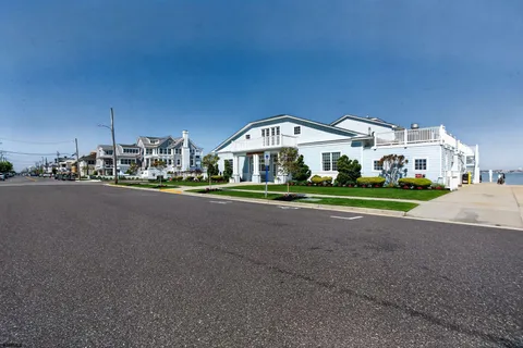 $1,574,900 | 104 Crescent Road, Ocean City, NJ 08226