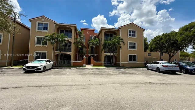 $360,000 | 6320 Northwest 114th Avenue, Unit 1223, Doral, FL 33178