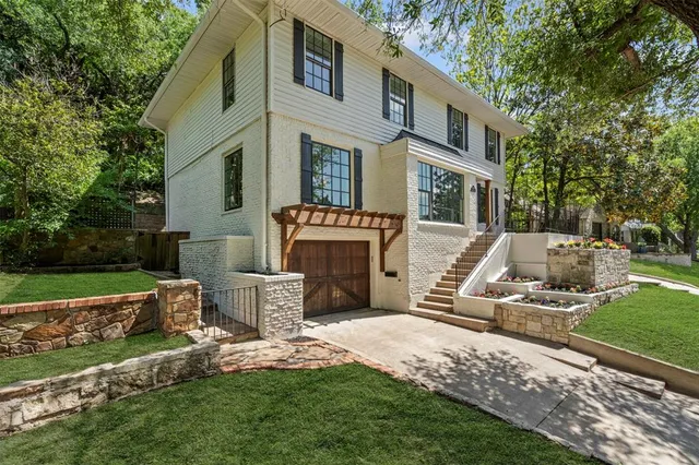 $1,195,000 | 2230 Kessler Parkway, Dallas, TX 75208