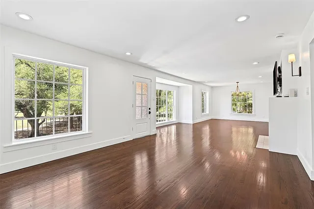 $1,195,000 | 2230 Kessler Parkway, Dallas, TX 75208