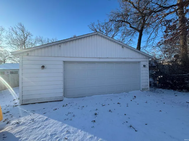 $159,900 | 2315 Kenwood Avenue, Fort Wayne, IN 46805