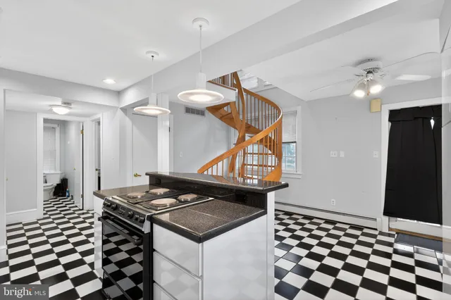 $2,750 | 18 Grove Haddonfield Nj 08033, Unit B, Haddonfield, NJ 08033