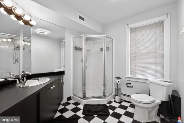 $2,750 | 18 Grove Haddonfield Nj 08033, Unit B, Haddonfield, NJ 08033