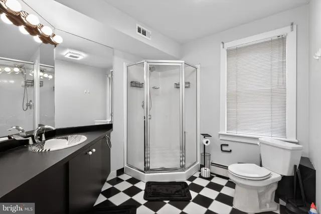 $2,750 | 18 Grove Haddonfield Nj 08033, Unit B, Haddonfield, NJ 08033